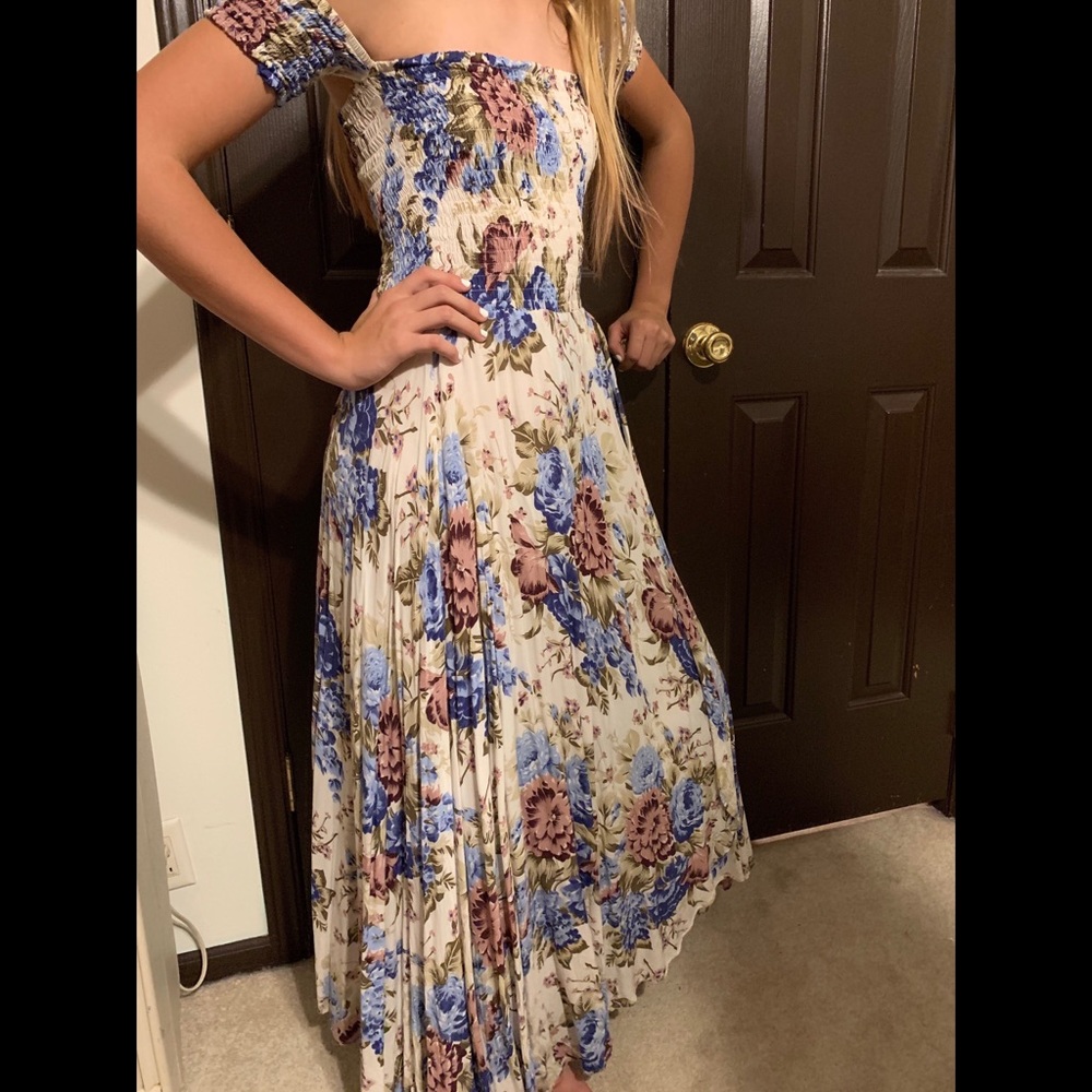 Auguste Floral dress  US 4